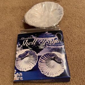 2 Old Hampshire Silversmiths Silverplated Shell Trays